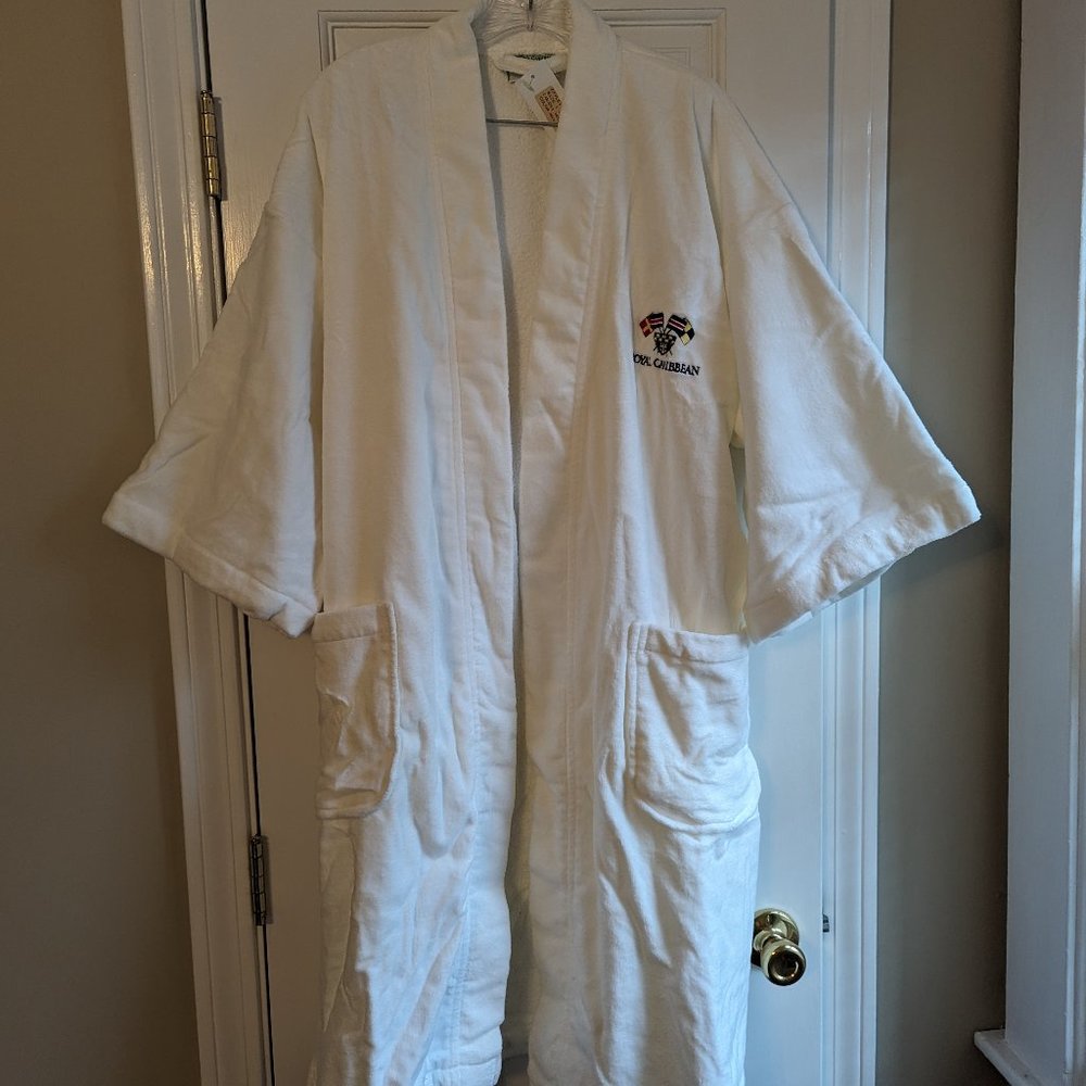 NWT Plush White Royal Caribbean Spa Robe - Vintage - Picture 5 of 7